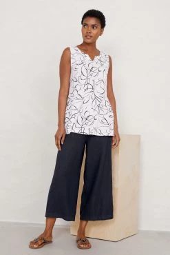 Seasalt Cornwall White Organic Cotton Flag Iris Vest -Cheap Seasalt Store unnamed file 1145 scaled