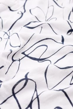 Seasalt Cornwall White Organic Cotton Flag Iris Vest -Cheap Seasalt Store unnamed file 1147 scaled