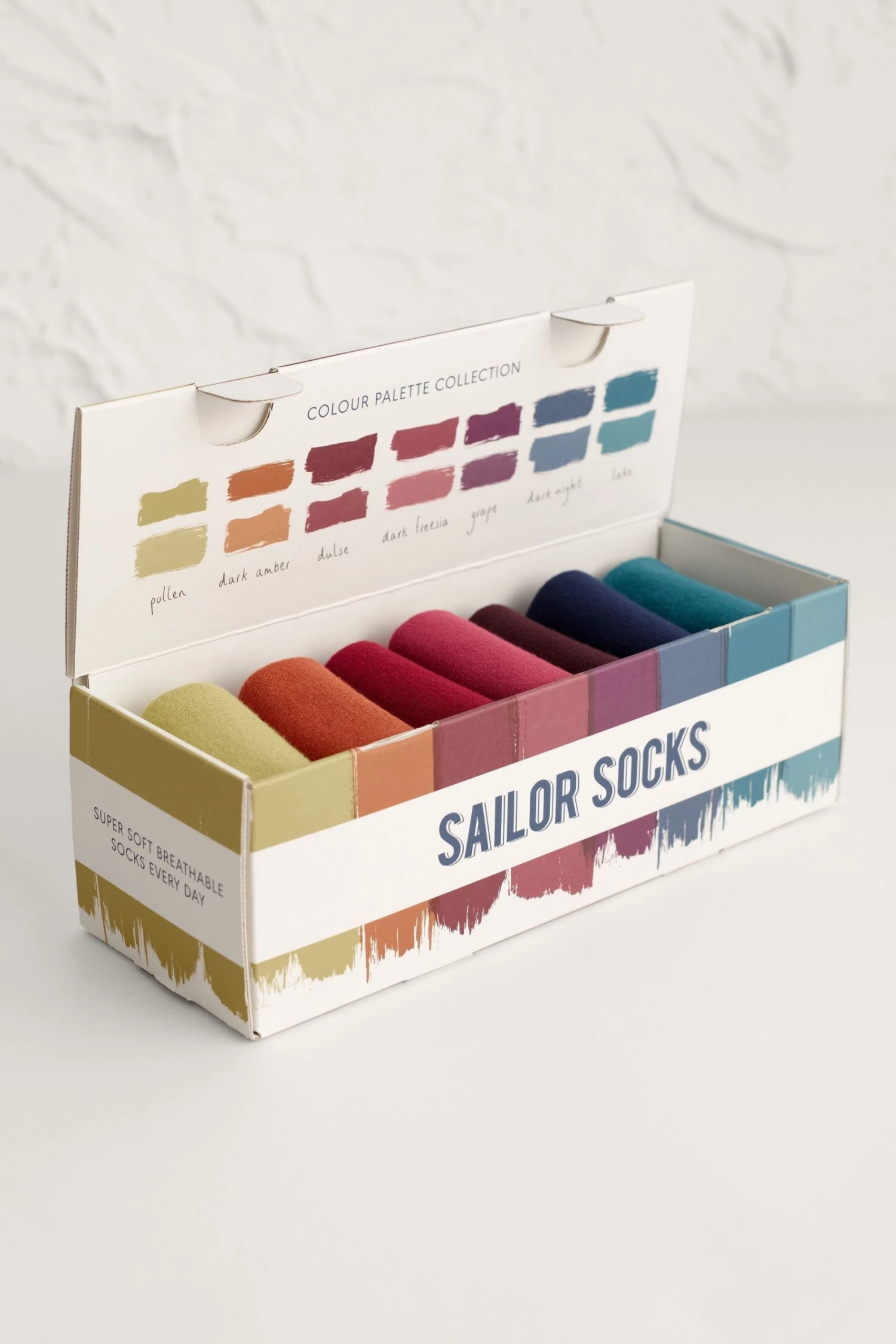 Seasalt Cornwall Women's Red Sailor Socks Lightweight Box 7 Pack 2 Seasalt Cornwall Women's Red Sailor Socks Lightweight Box 7 Pack - Image 2